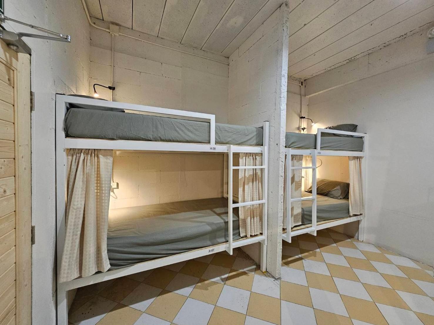 Hao Norn Hostel Thong Sala Exterior foto