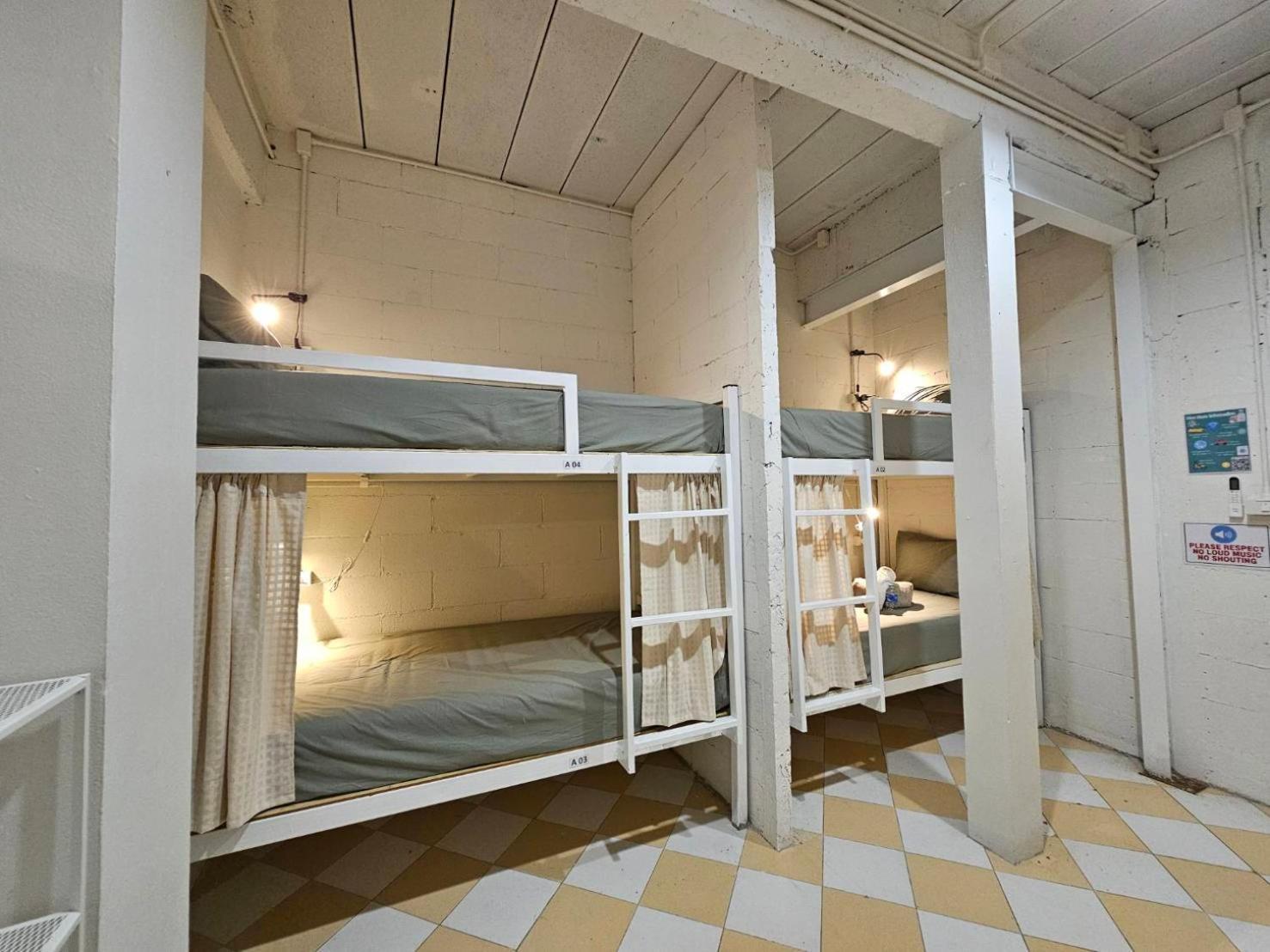 Hao Norn Hostel Thong Sala Exterior foto