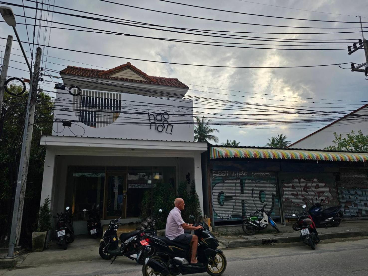 Hao Norn Hostel Thong Sala Exterior foto